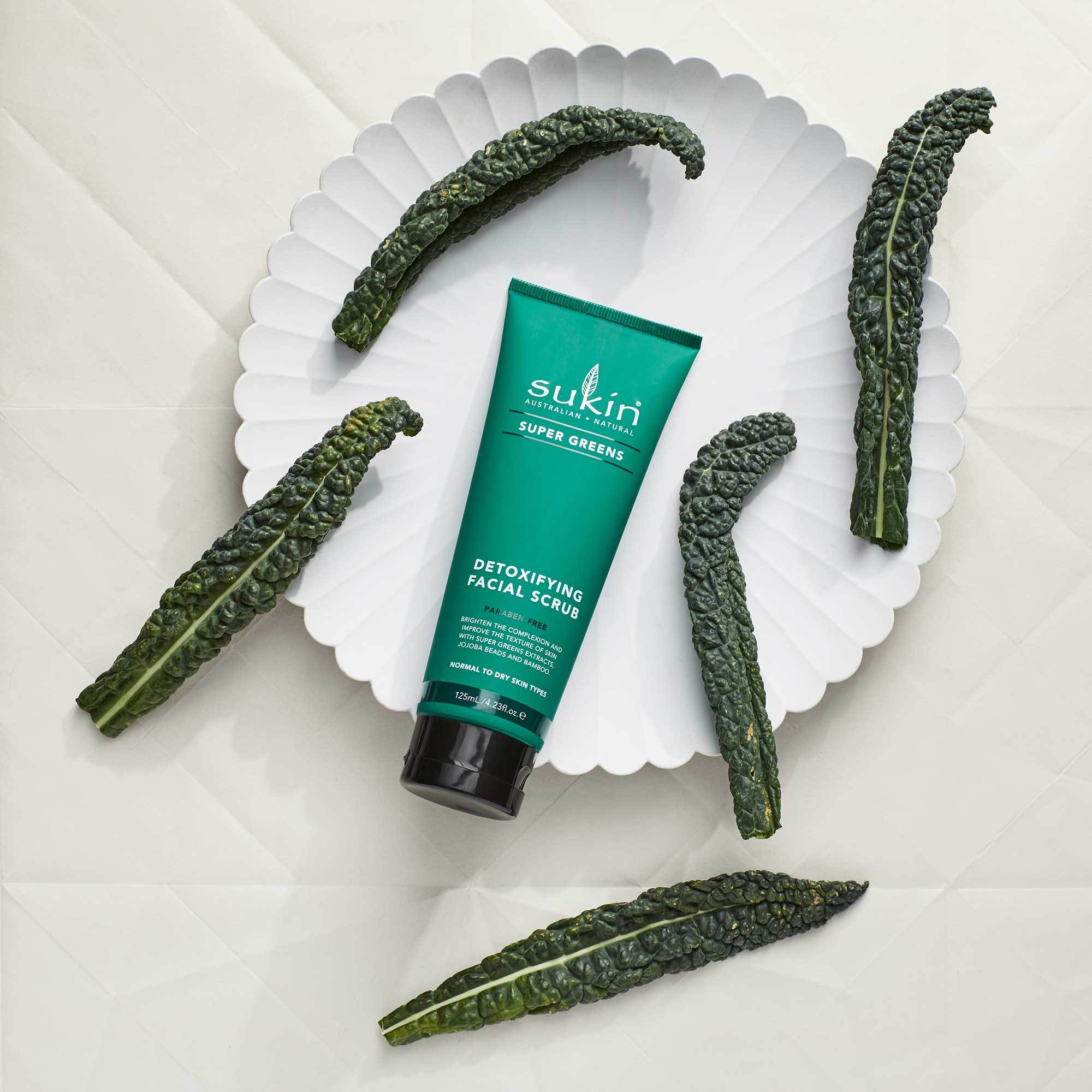 DETOXIFYING FACIAL SCRUB | SUPER GREENS | 125 ML